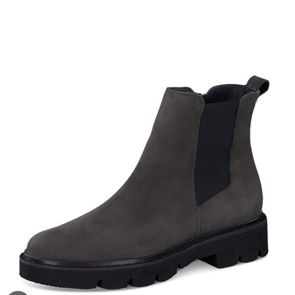 Paul Green
Women's suede Ankle Boots size 40 - Picture 1 of 5